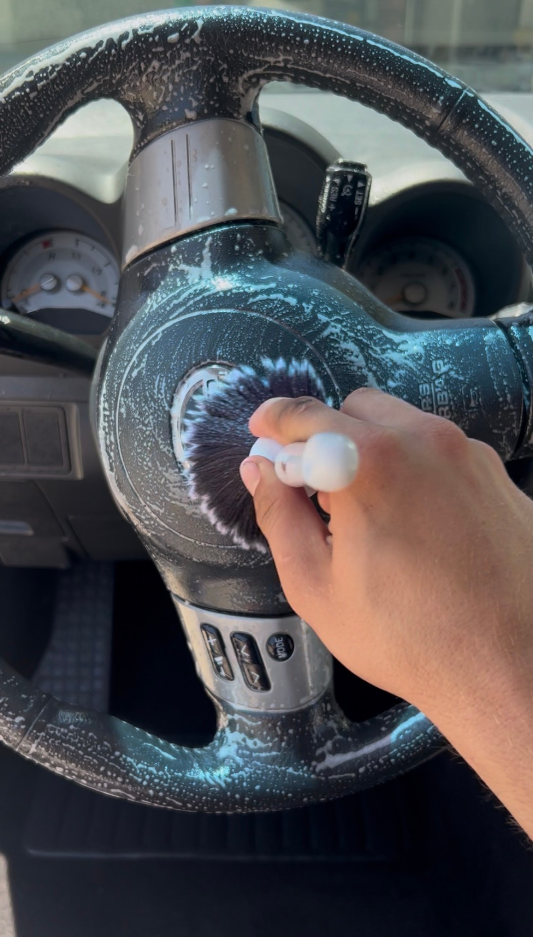 Deep interior cabin cleaning with steam and leather conditioning